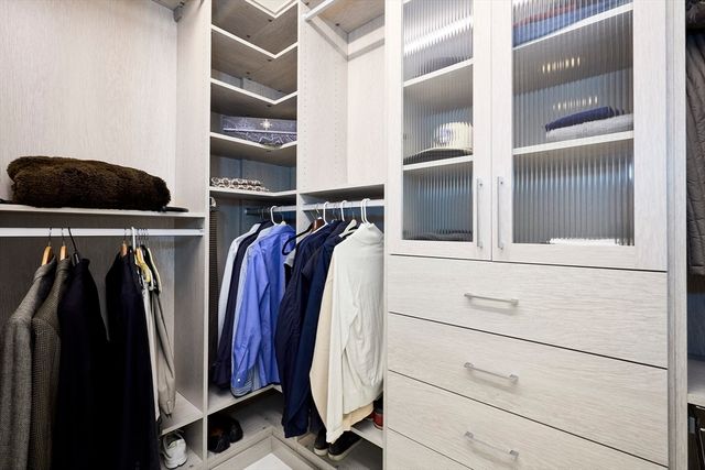 1 Franklin St PH1B, Boston, MA 02110