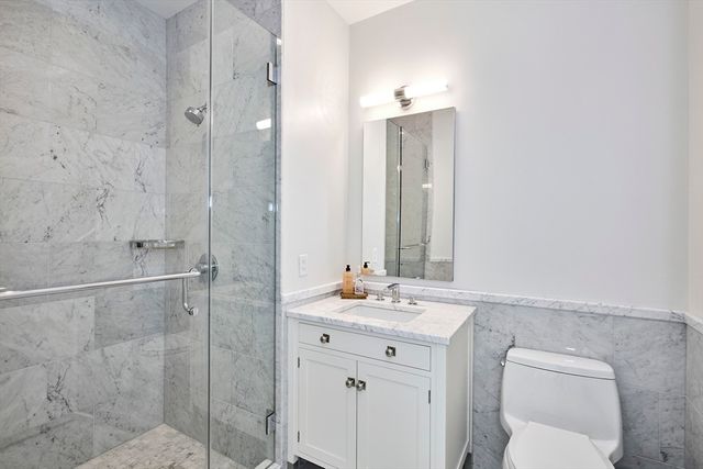 1 Franklin St PH1B, Boston, MA 02110