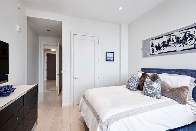 1 Franklin St PH1B, Boston, MA 02110