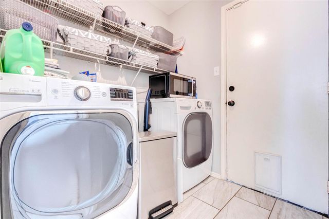 2202 Falling Oaks Road, Houston, TX 77038