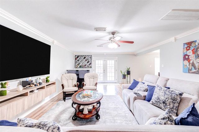 2202 Falling Oaks Road, Houston, TX 77038