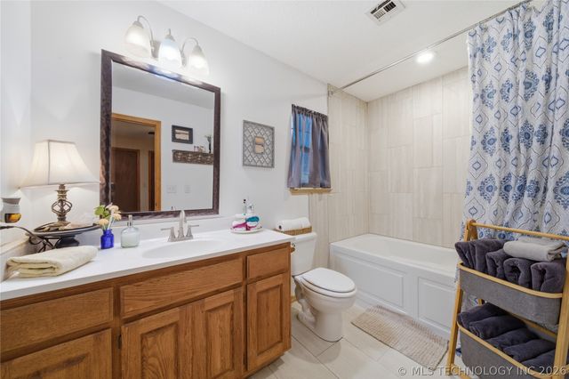 13198 Wells Drive, Sperry, OK 74073
