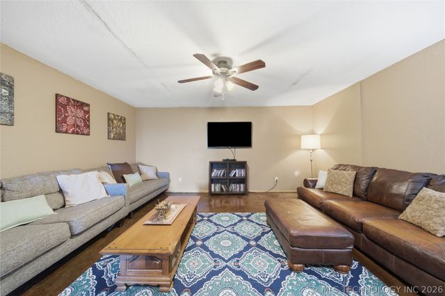 13198 Wells Drive, Sperry, OK 74073