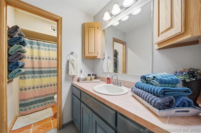 13198 Wells Drive, Sperry, OK 74073