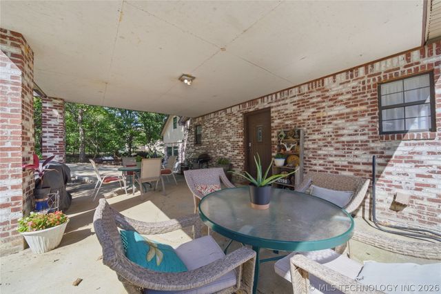 13198 Wells Drive, Sperry, OK 74073