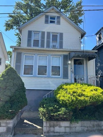 638 Meadow St, Roselle Boro, NJ 07203