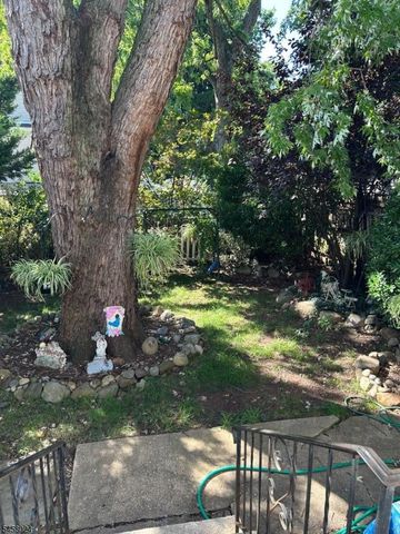 638 Meadow St, Roselle Boro, NJ 07203