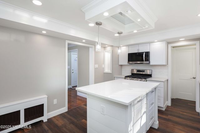 118 State Route 34, Holmdel, NJ 07733