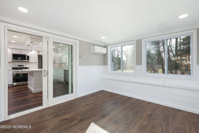 118 State Route 34, Holmdel, NJ 07733