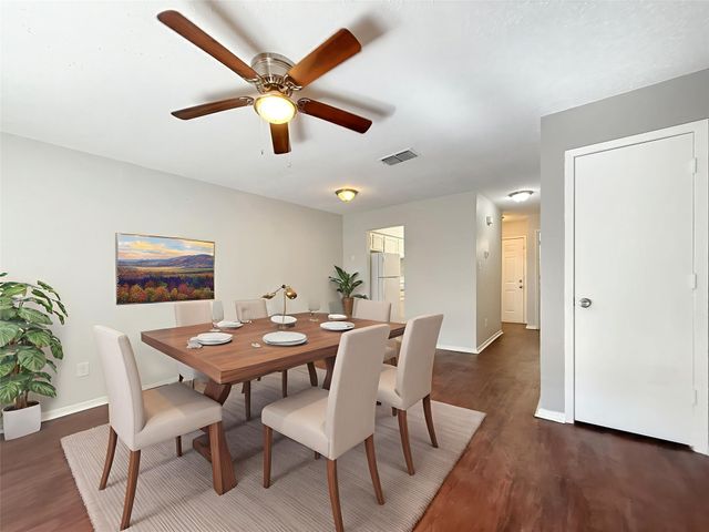 425 SW Thomas Street B, Burleson, TX 76028