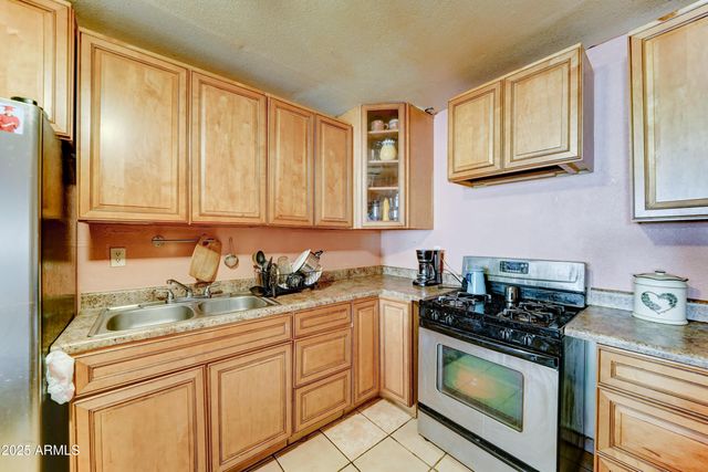 6541 N 54TH Avenue, Glendale, AZ 85301