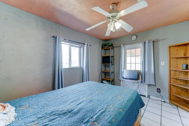 6541 N 54TH Avenue, Glendale, AZ 85301