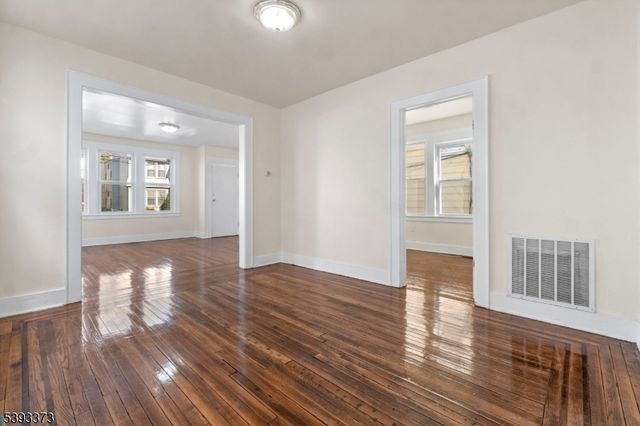 24 Irving Ave, Newark City, NJ 07112