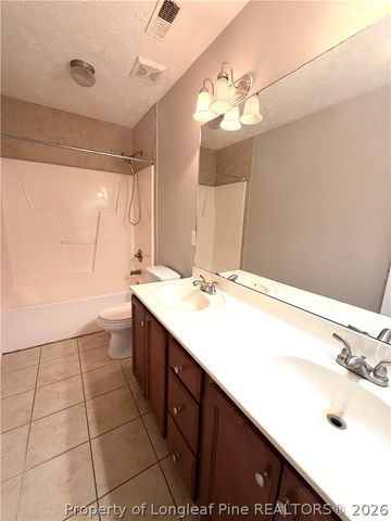 2110 Queen Elizabeth Lane, Hope Mills, NC 28348