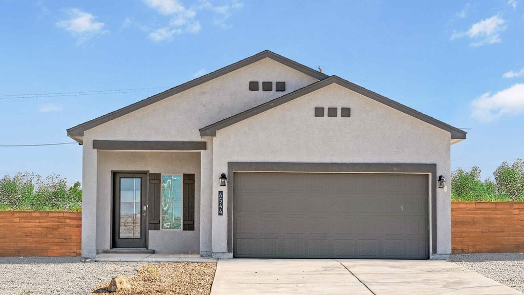 4234 Via De Ventura, Santa Fe, NM 87507