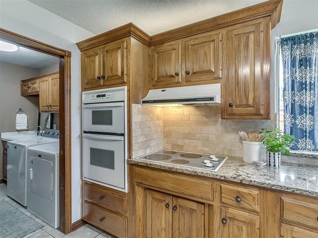 15808 Sugar Loaf Drive, Edmond, OK 73013