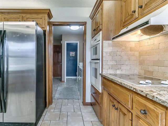 15808 Sugar Loaf Drive, Edmond, OK 73013