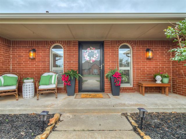 15808 Sugar Loaf Drive, Edmond, OK 73013