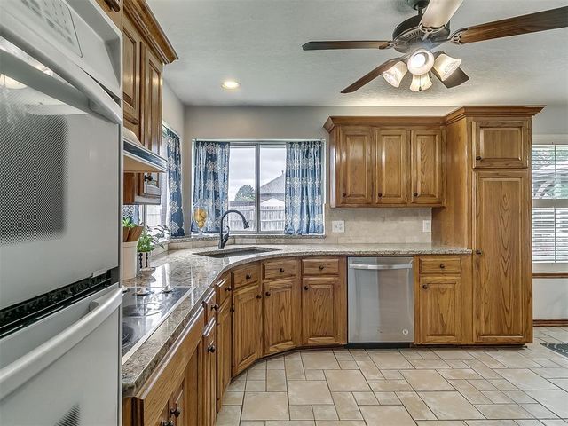 15808 Sugar Loaf Drive, Edmond, OK 73013
