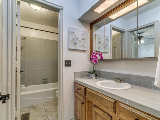 15808 Sugar Loaf Drive, Edmond, OK 73013