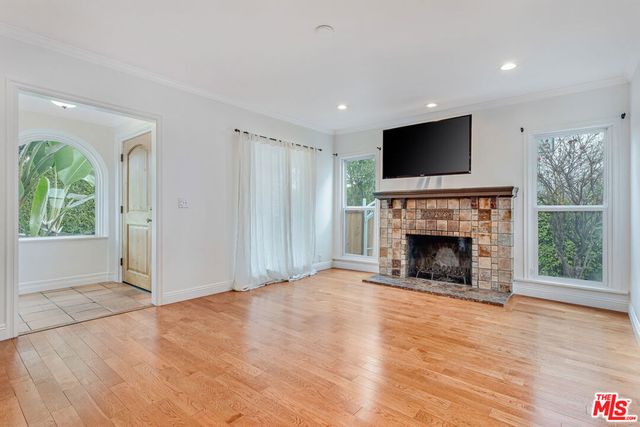 409 N Kilkea Drive, Los Angeles, CA 90048
