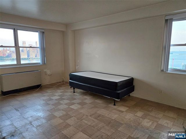 6600 Boulevard East 15D, West New York, NJ 07093