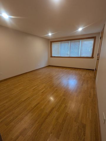 5543 W Edmunds Street 1, Chicago, IL 60630