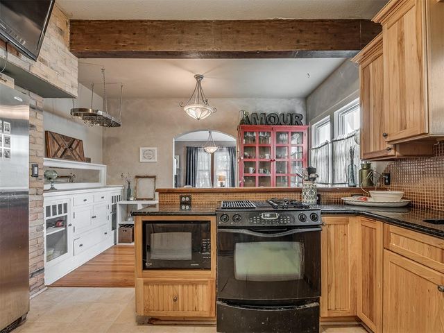 2220 N Indiana Avenue, Oklahoma City, OK 73106