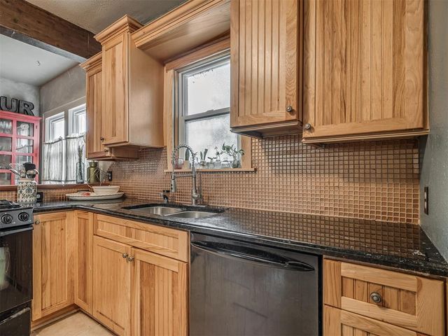 2220 N Indiana Avenue, Oklahoma City, OK 73106