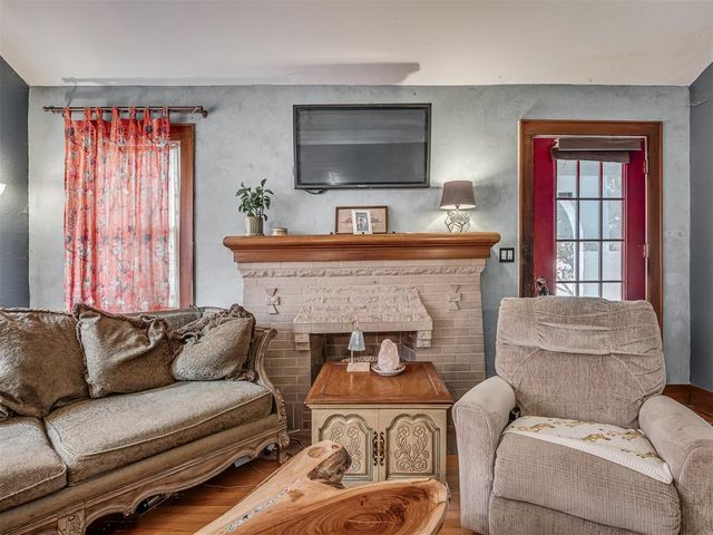 2220 N Indiana Avenue, Oklahoma City, OK 73106