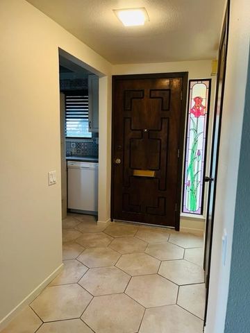 5581 Rubion Cir, Citrus Heights, CA 95610