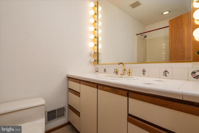 377 BROADVIEW LN, Annapolis, MD 21401