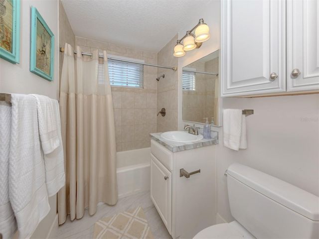 498 BUENA VISTA DRIVE, Nokomis, FL 34275