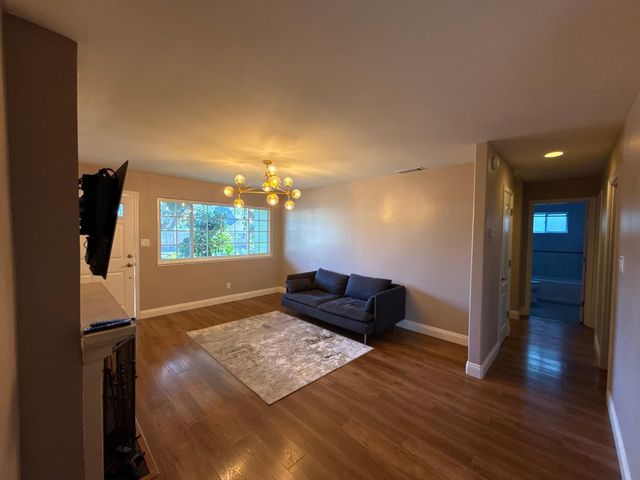 8037 San Cosme Dr, Citrus Heights, CA 95610