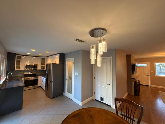 8037 San Cosme Dr, Citrus Heights, CA 95610