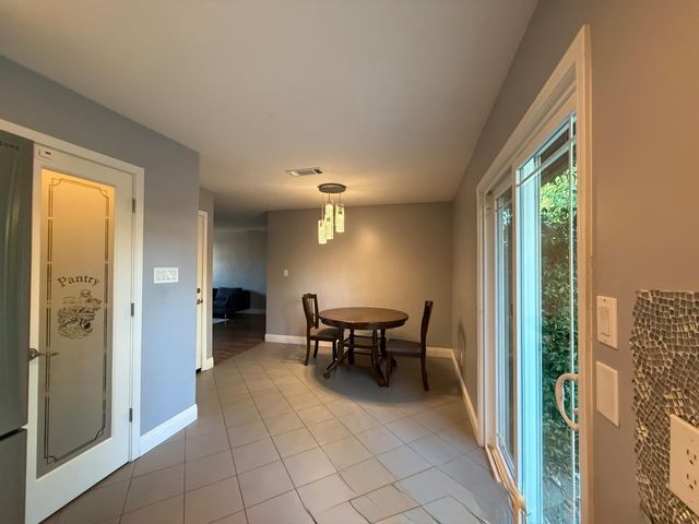 8037 San Cosme Dr, Citrus Heights, CA 95610