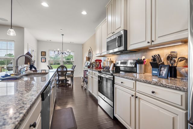 6725 Pleasant Gate Ln, College Grove, TN 37046