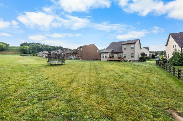 6725 Pleasant Gate Ln, College Grove, TN 37046