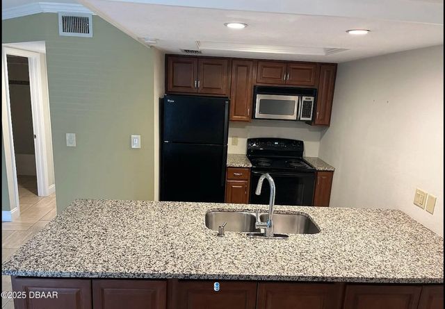 108 Lacosta Ln Unit 512, Daytona Beach, FL 32114