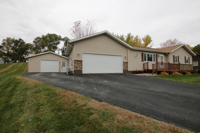 111 W Ridgeview Drive, Starbuck, MN 56381