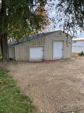 111 W Ridgeview Drive, Starbuck, MN 56381