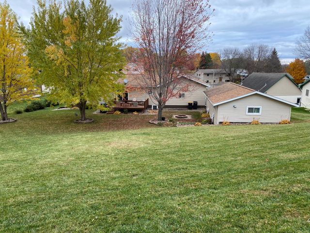 111 W Ridgeview Drive, Starbuck, MN 56381