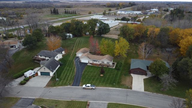 111 W Ridgeview Drive, Starbuck, MN 56381