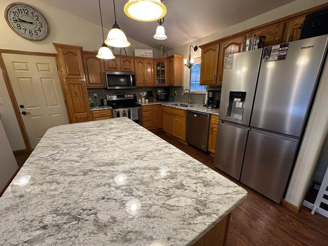 111 W Ridgeview Drive, Starbuck, MN 56381