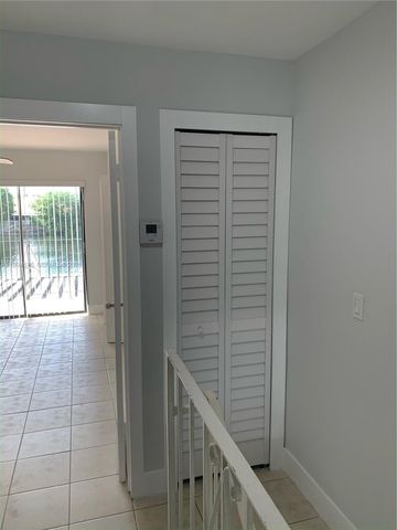 5420 W 26th Ave B-9, Hialeah, FL 33016