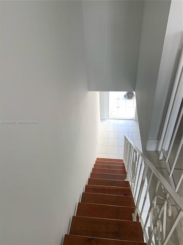 5420 W 26th Ave B-9, Hialeah, FL 33016