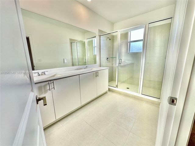 114 SW 184th Place 114, Pembroke Pines, FL 33029