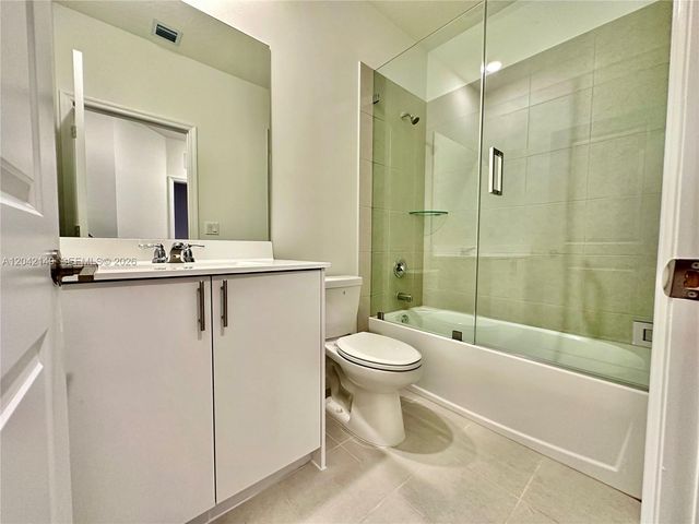114 SW 184th Place 114, Pembroke Pines, FL 33029