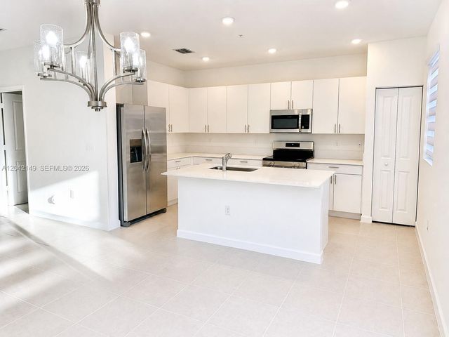 114 SW 184th Place 114, Pembroke Pines, FL 33029
