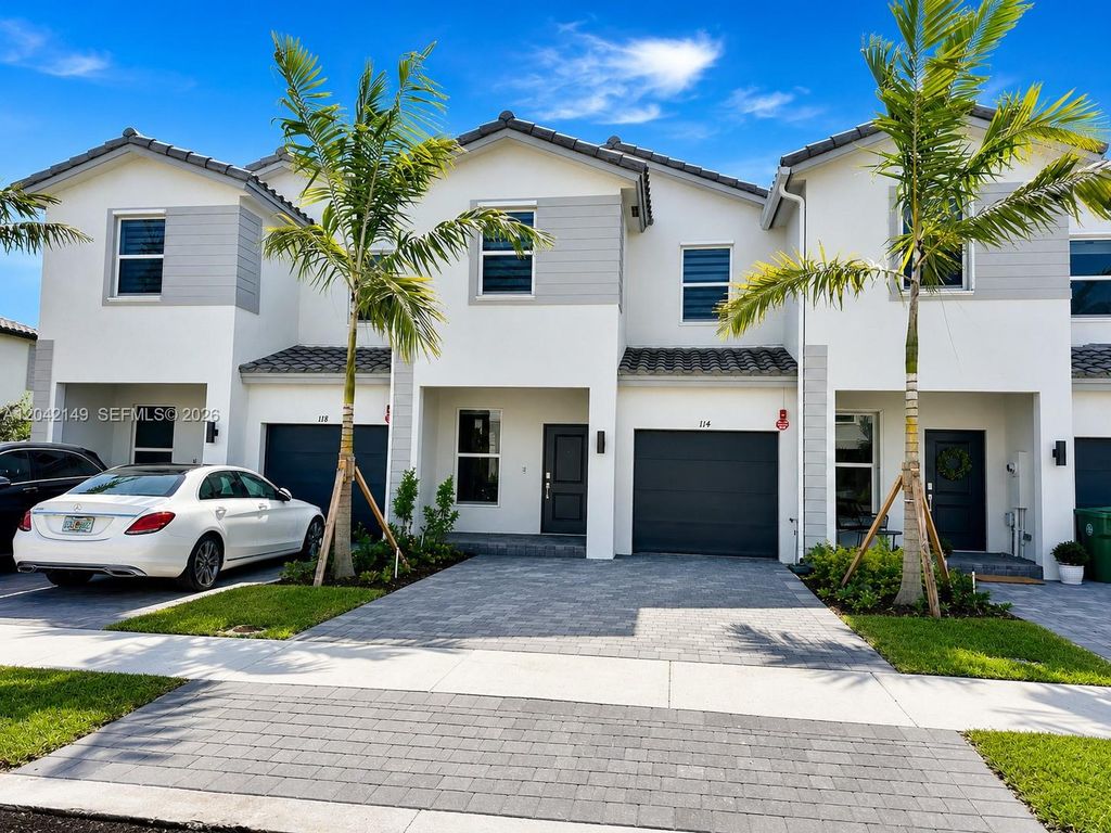 114 SW 184th Place 114, Pembroke Pines, FL 33029